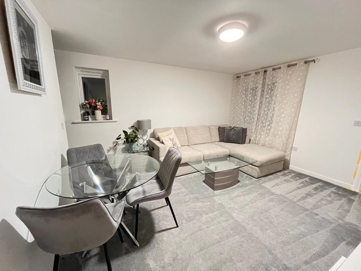 New Ollerton Parkgate Rest Apartment Exterior photo