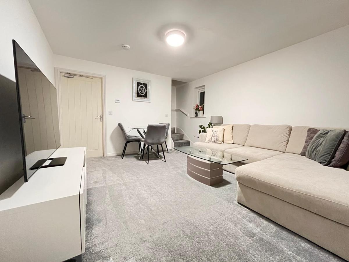 New Ollerton Parkgate Rest Apartment Exterior photo