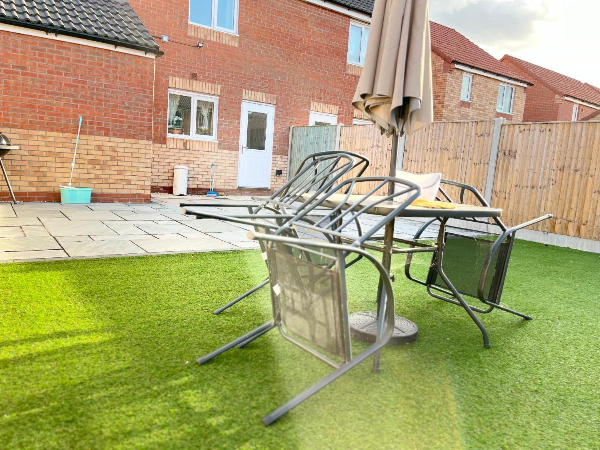 New Ollerton Parkgate Rest Apartment Exterior photo