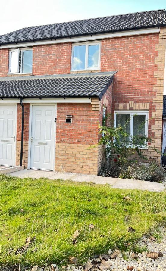 New Ollerton Parkgate Rest Apartment Exterior photo