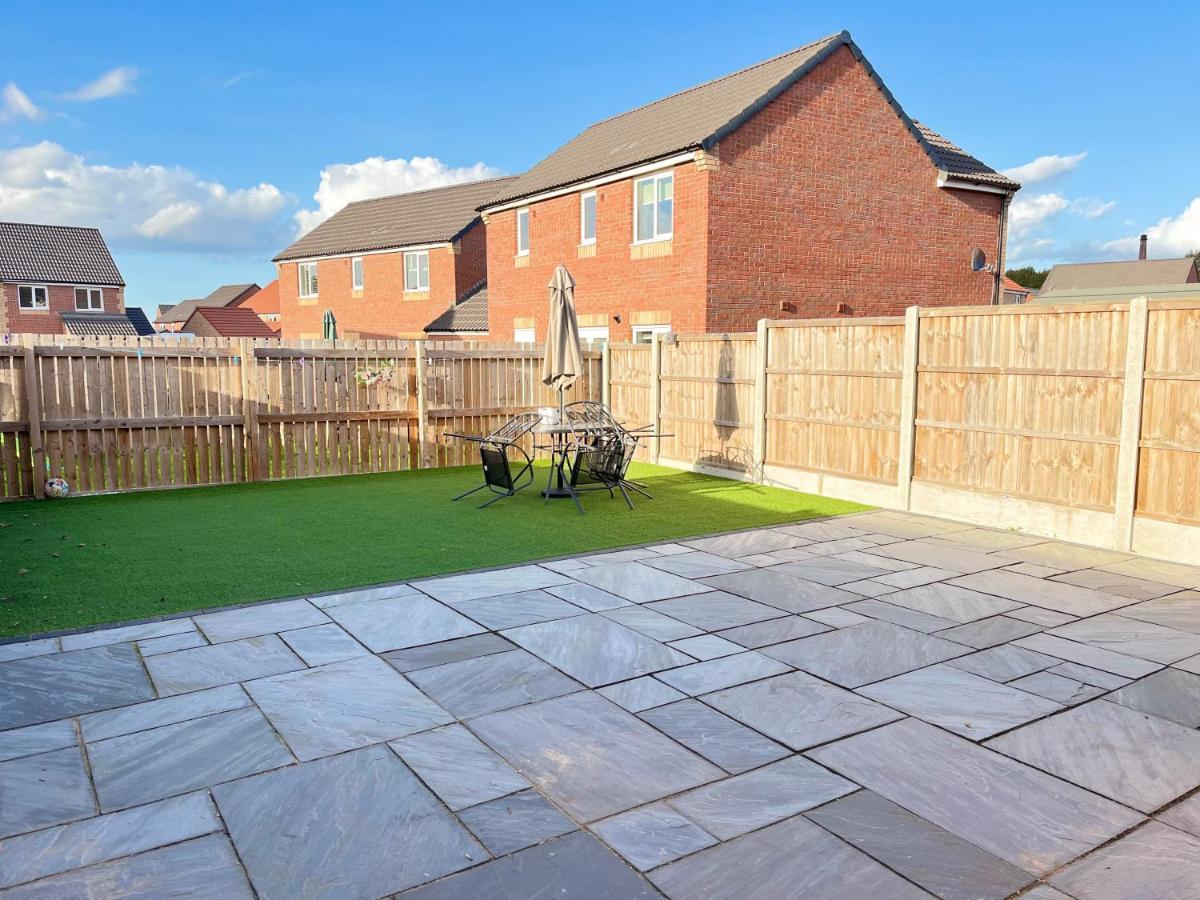 New Ollerton Parkgate Rest Apartment Exterior photo